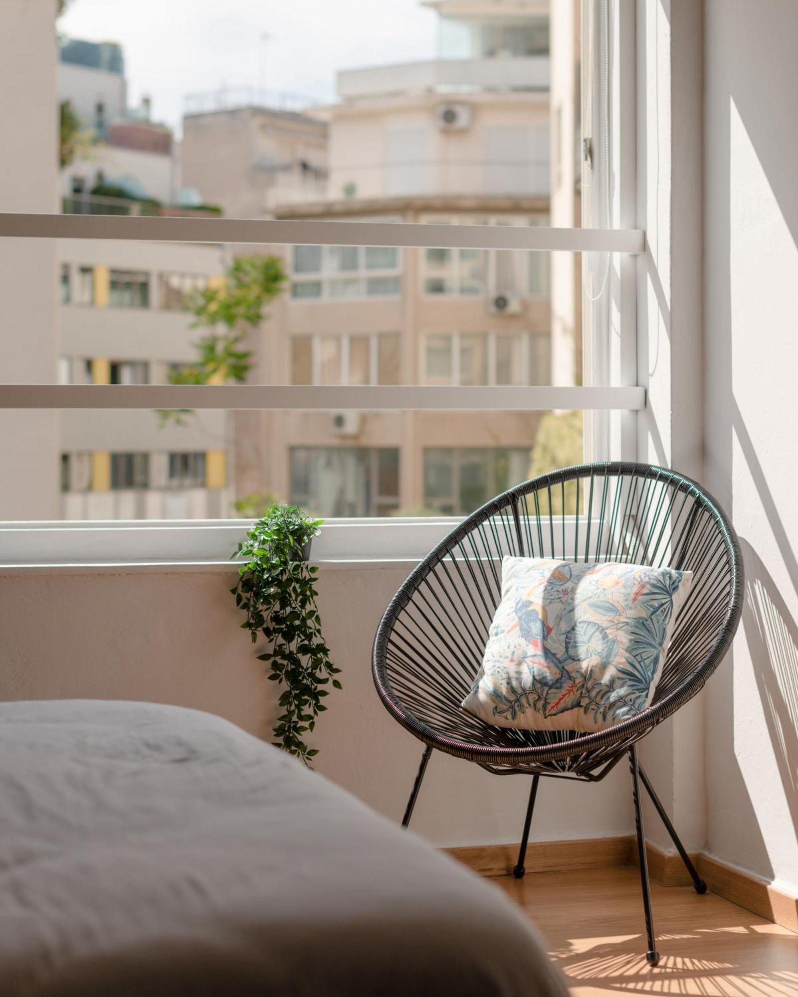 Moss Suite - Monastiraki Square View Афины